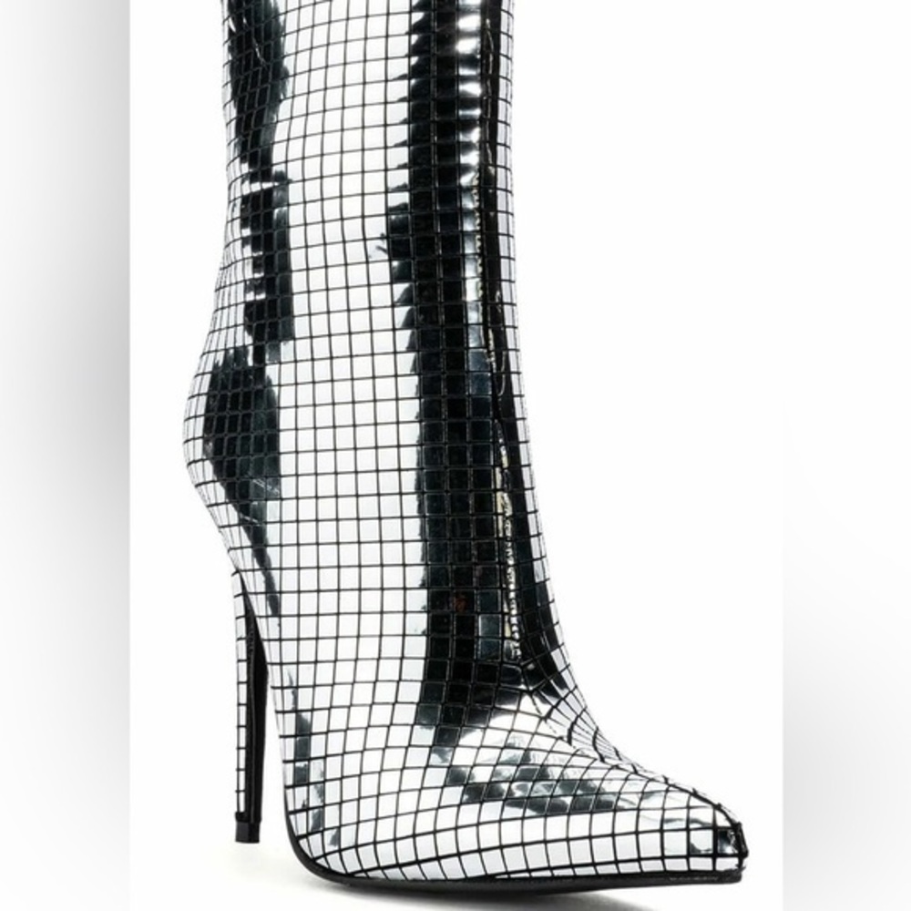 Azalea Wang Montrose Silver Mirror Stiletto Booties Size 9